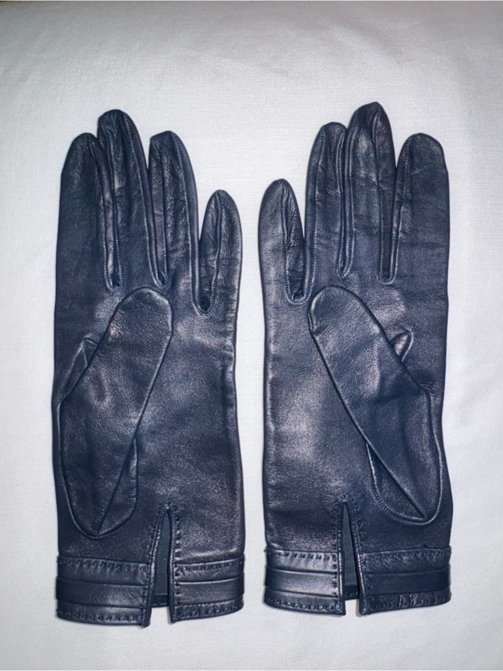 Hermès Paris Rare Vintage Navy Blue Lambskin Gold Chain Gloves size 7.5 EUC - Picture 2 of 8